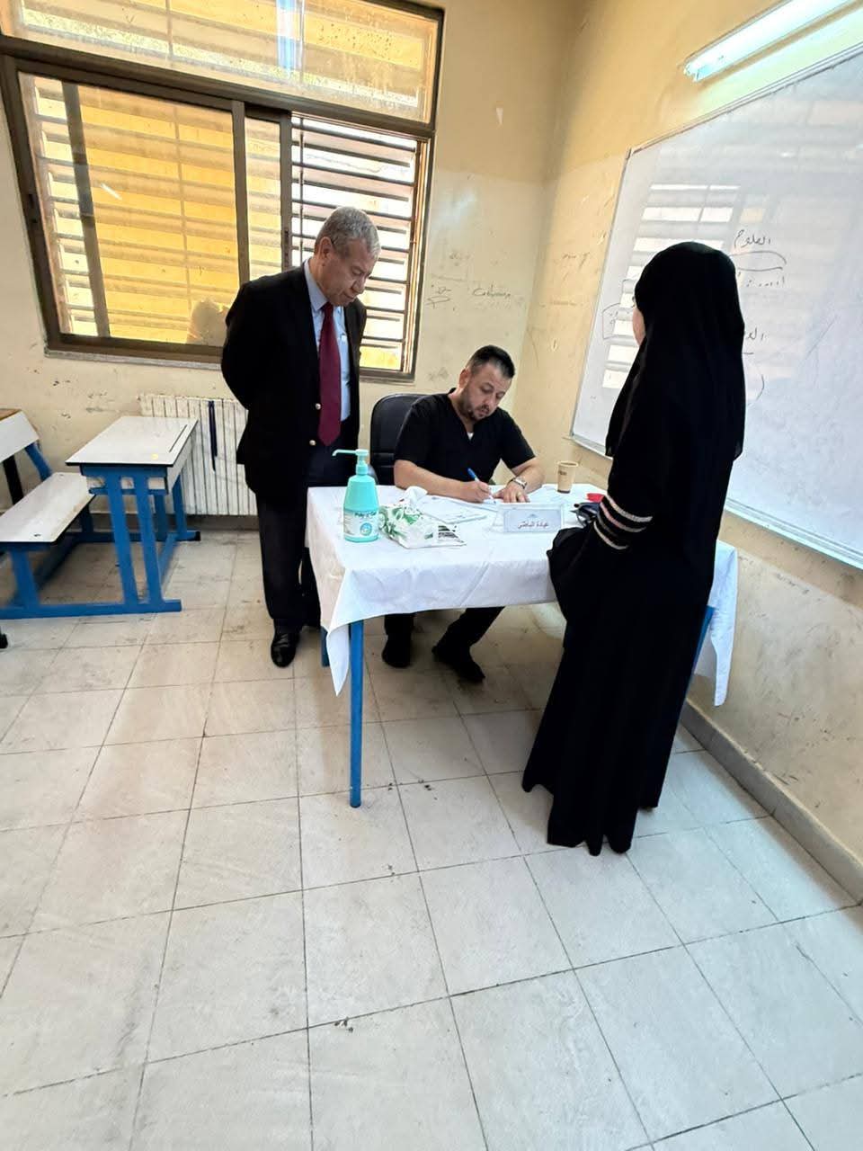 صورة حول : معالجة 289 مريضًا خلال يوم طبي مجاني في عرجان بعجلون معالجة 289 مريضًا خلال يوم طبي مجاني في عرجان بعجلون