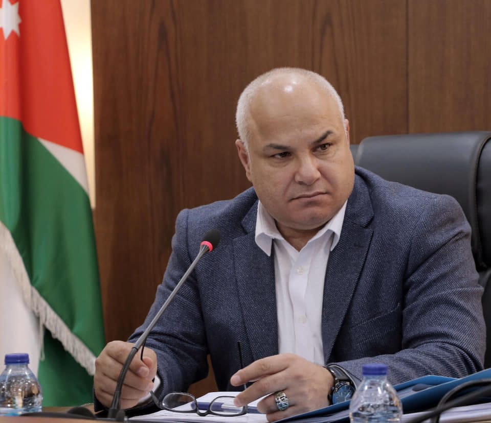 البكاكير في الأردن ليسوا واحدا.. المشكلة في الشلة لا في الوزير.. استقال البكار.. فمتى تستقيل عقلية البكار؟ والمطلوب تنظيف المطبخ الإداري