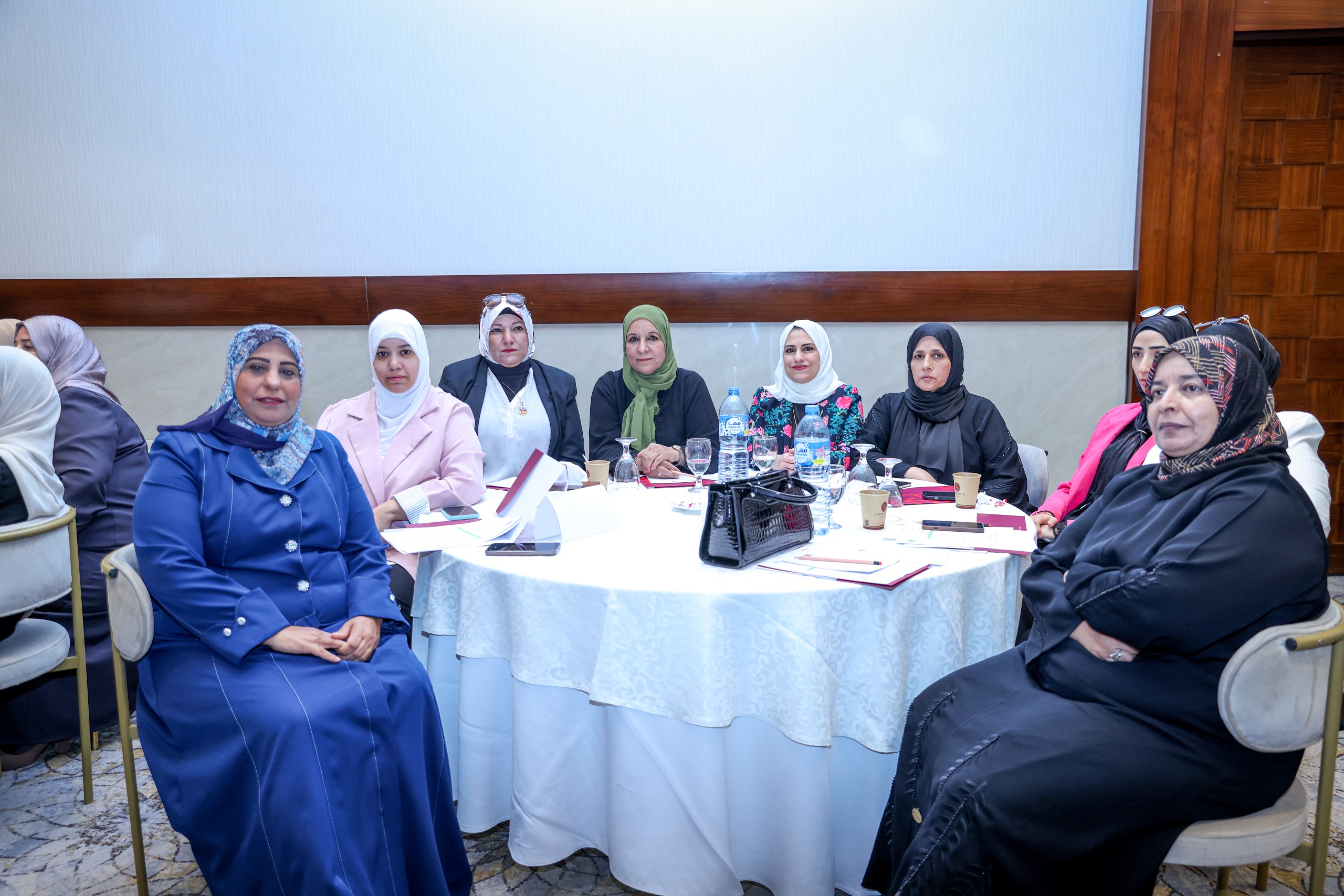 القاضي يرعى أعمال مؤتمر يدعو لتعزيز مشاركة المرأة في الإدارة المحلية