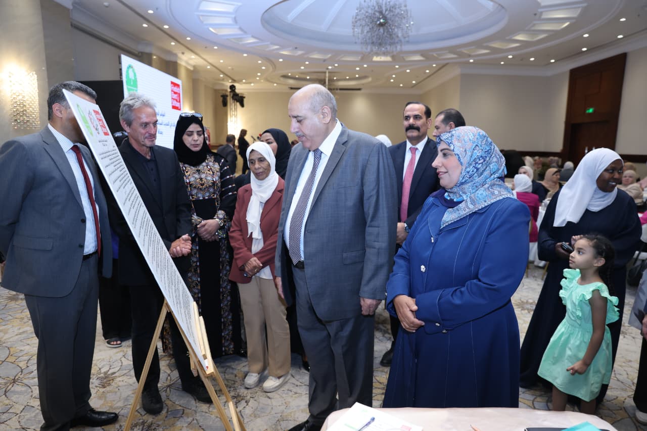 القاضي يرعى أعمال مؤتمر يدعو لتعزيز مشاركة المرأة في الإدارة المحلية