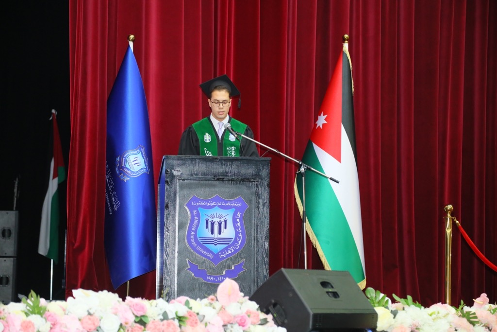 بالصور.. د.الحوراني يرعى احتفال عمان الاهلية لليوم الثاني بتخريج طلبة الفصل الثاني من الفوج 33