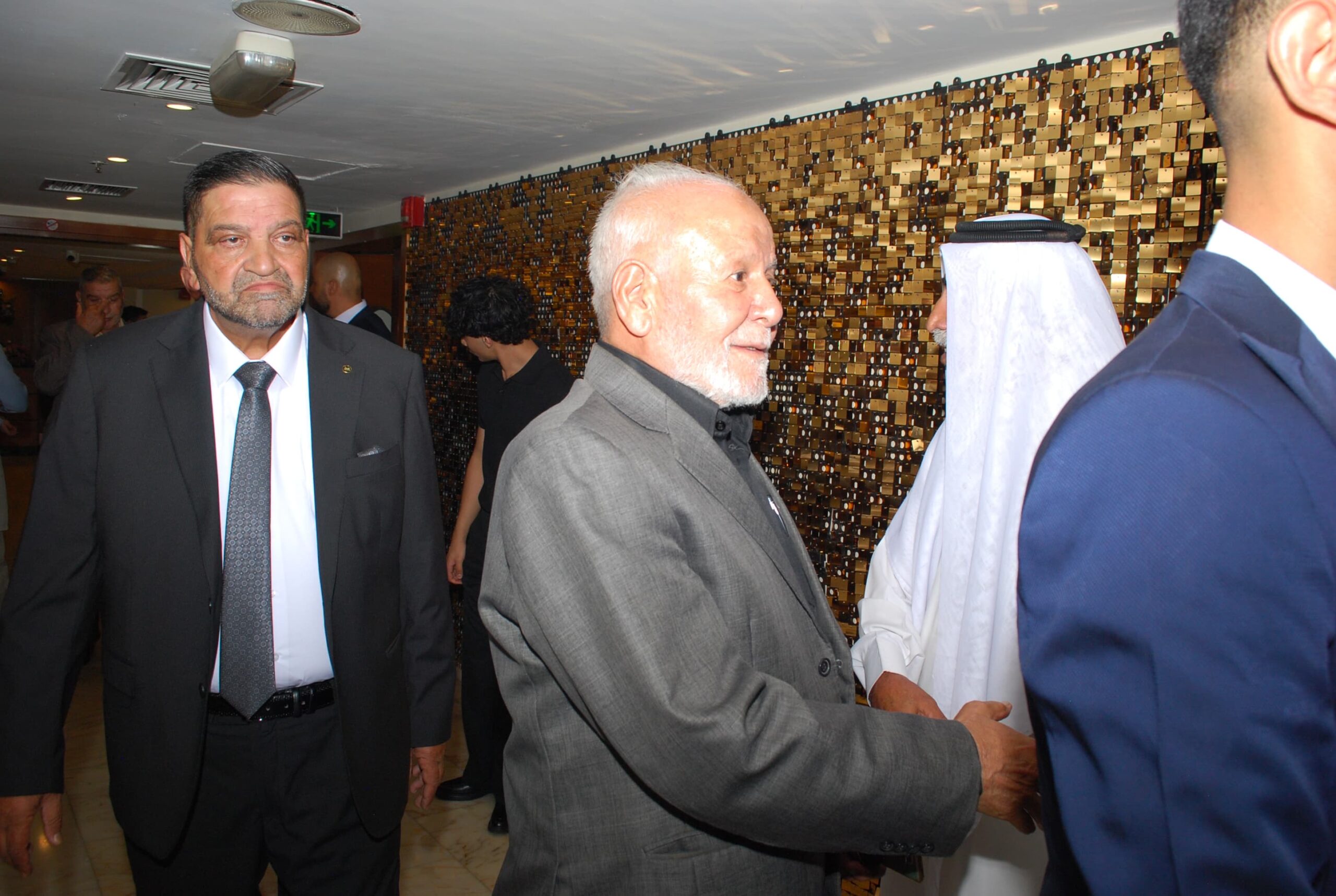 المومني طلب والباشا غازي الطيب أعطى