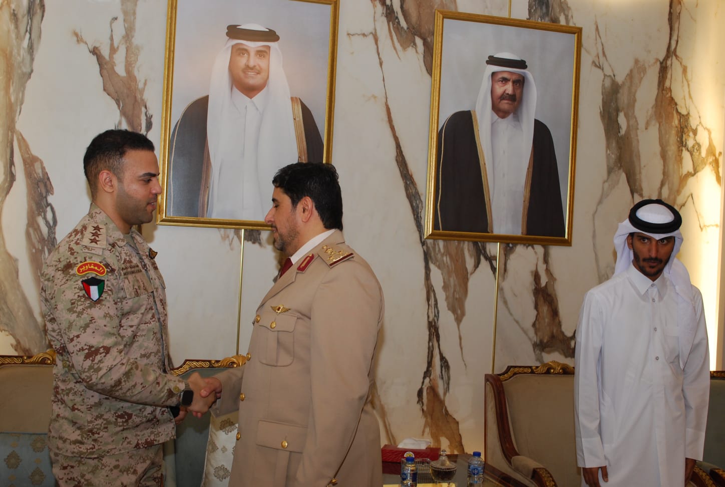 سفارة قطر في الأردن تستقبل المعزين بوفاة الأمير الوالد الشيخ حمد بن خليفة آل ثاني
