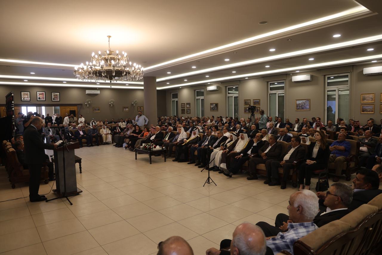 بالصور.. حفل اشهار كتاب «ما هذه الفوضى الموجودة على مكتبك؟» للكاتب ماجد جورج أبو عطا