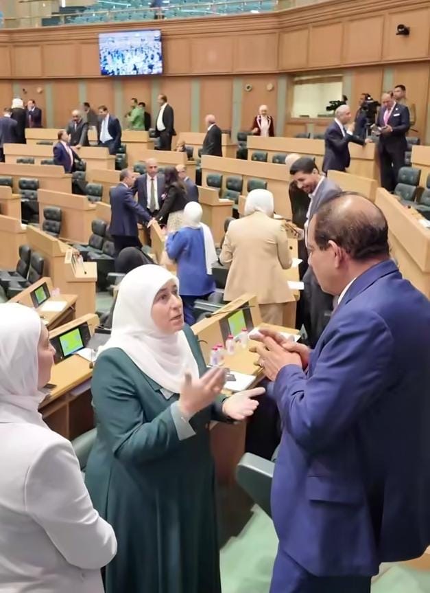 قانون الإدارة المحلية يتصدر نقاشات قبة النواب... الحكومة تدافع والنواب يطالبون بتعديلات جوهرية