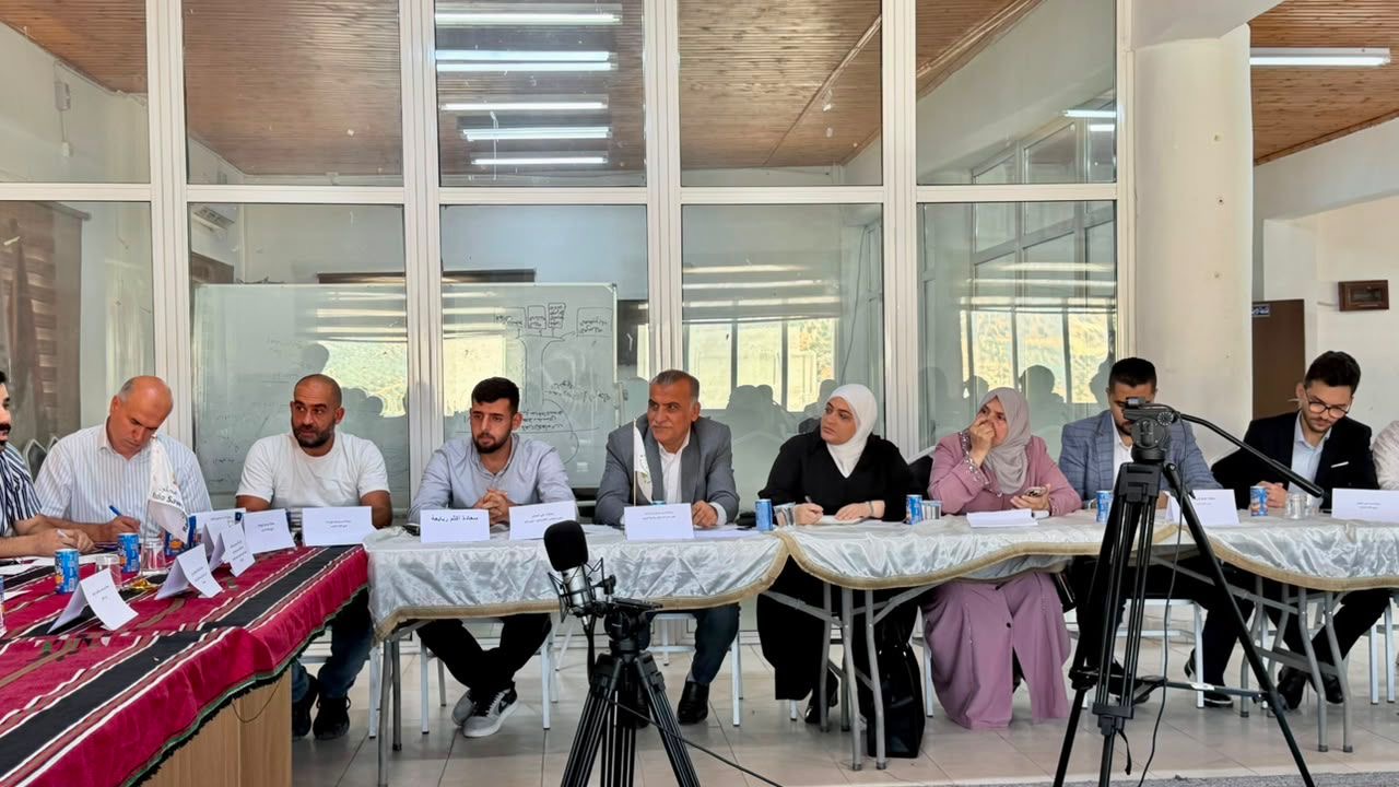 صورة حول : «لا صوت على الهامش»: الجلسة الحوارية الثالثة في كفرنجة ضمن مشروع «من الرؤية إلى التنفيذ» «لا صوت على الهامش»: الجلسة الحوارية الثالثة في كفرنجة ضمن مشروع «من الرؤية إلى التنفيذ»