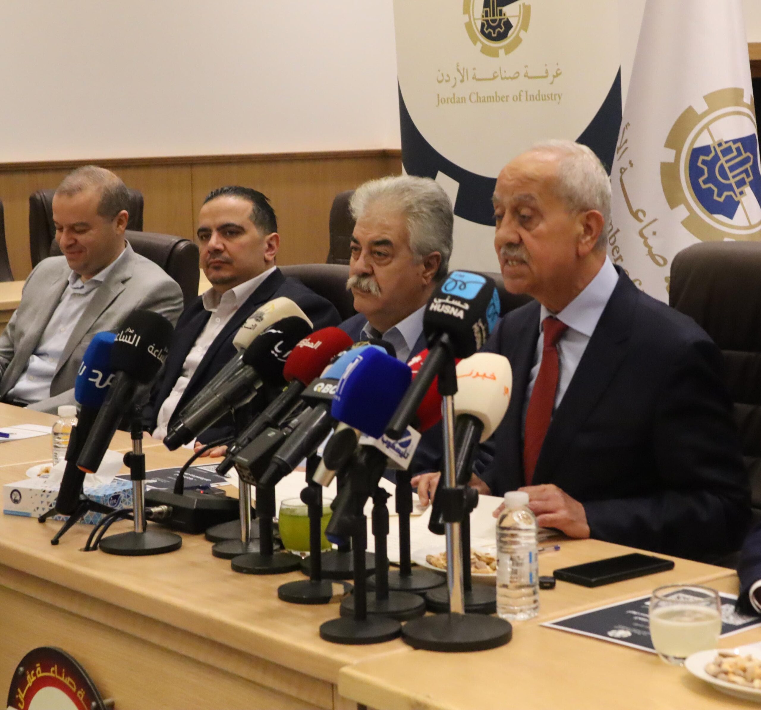 صورة حول : غرفة صناعة الأردن: الصناعة حققت تحولاً ملموساً وصدّراتها تقترب من 9 مليارات دينار غرفة صناعة الأردن: الصناعة حققت تحولاً ملموساً وصدّراتها تقترب من 9 مليارات دينار