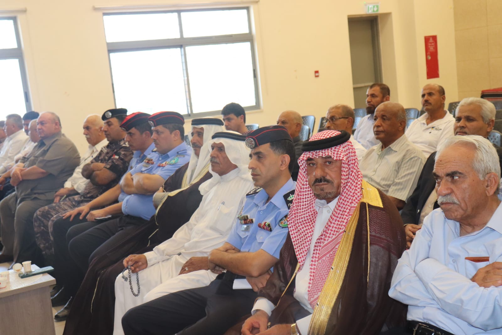 ندوة في الشونة الجنوبية للتوعية بمخاطر إطلاق العيارات النارية احتفالاً بنتائج التوجيهي