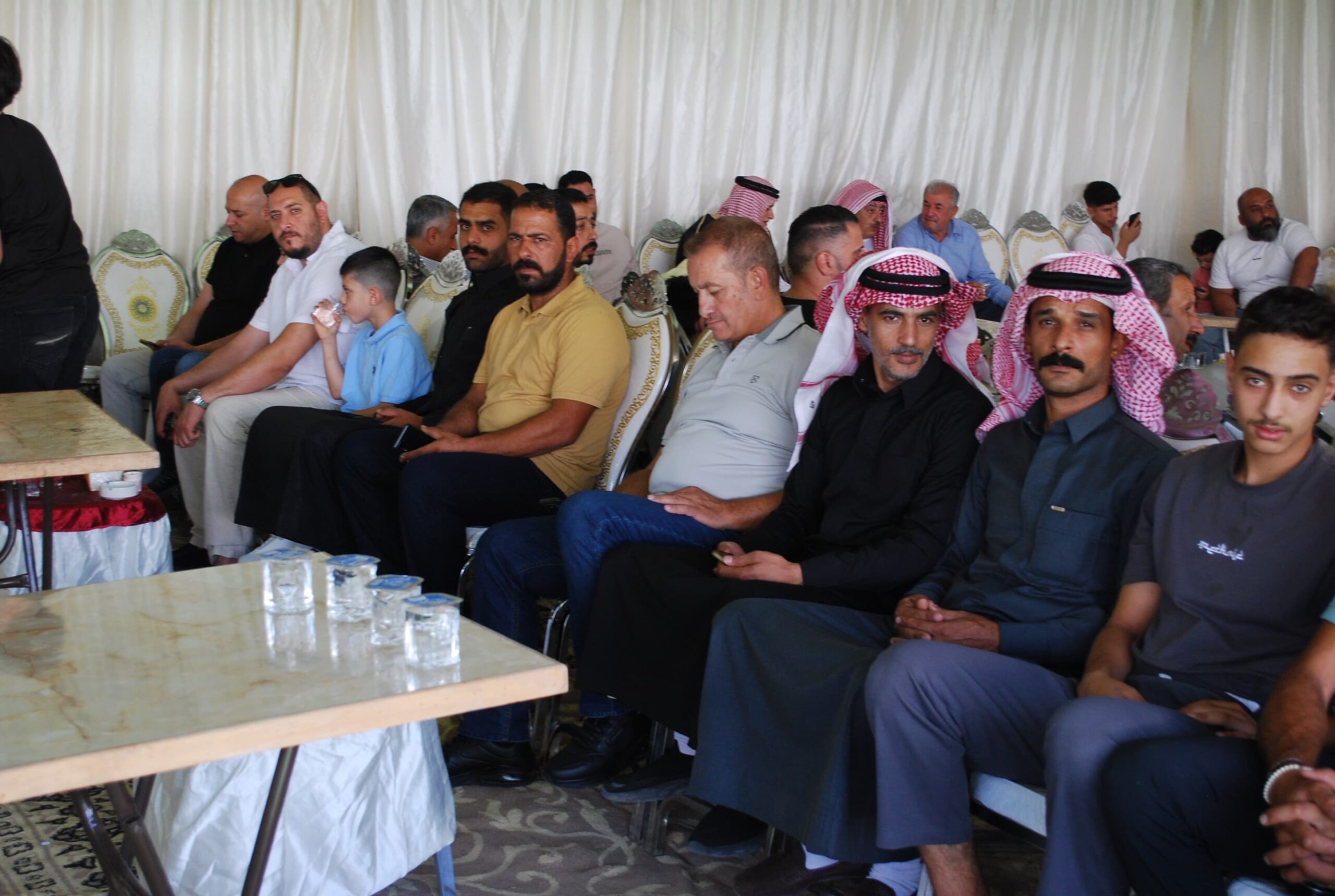 أفراح آل المناصرة بزفاف قيس وسط حضور الأهل والأصدقاء
