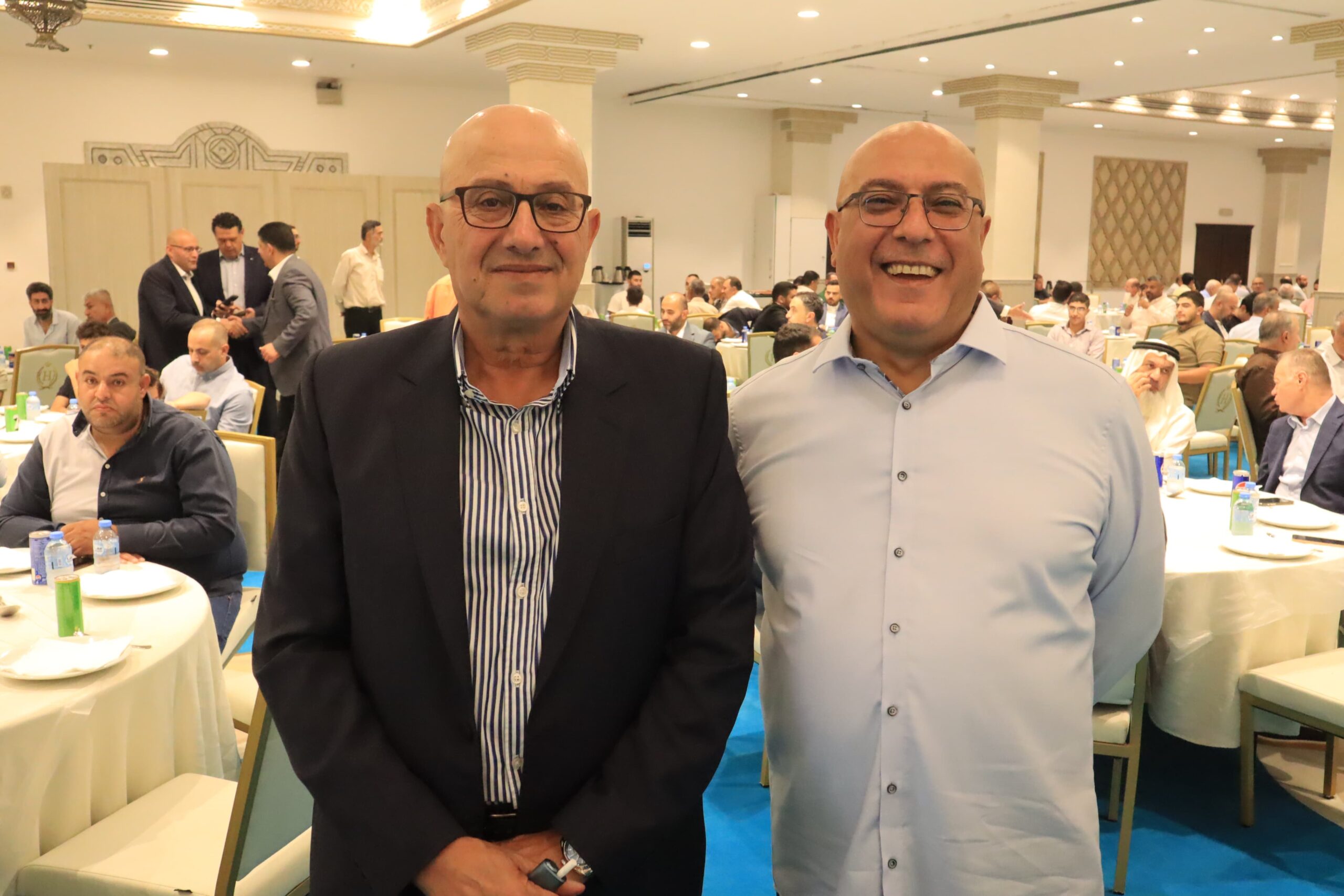 آل عطية الكرام.. مأدبة غداء حاشدة احتفاءً بزفاف الشاب معاذ مازن عطية