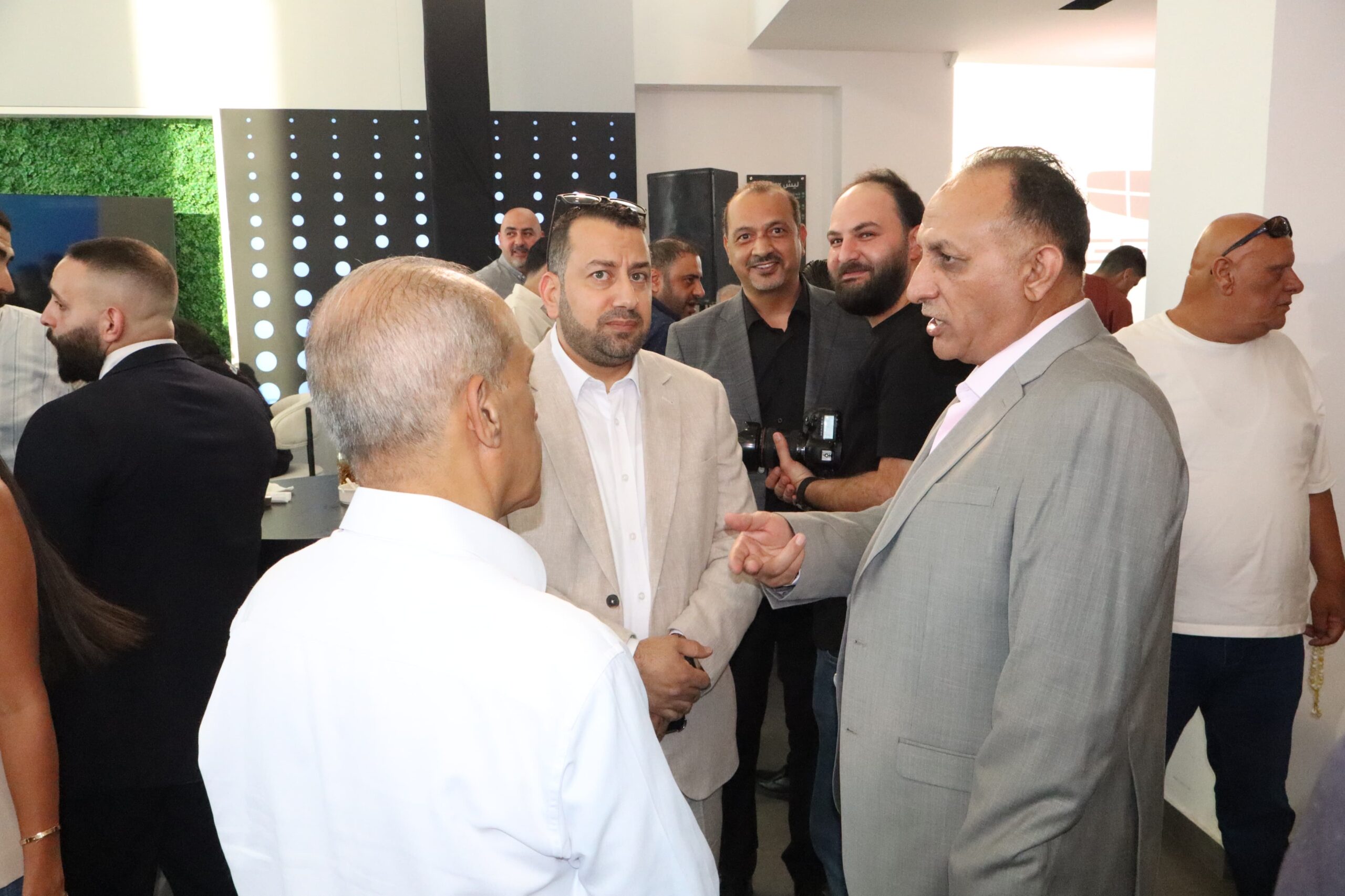 جيلي تعزز حضورها في الأردن بإطلاق EX5 EM-i الهجينة