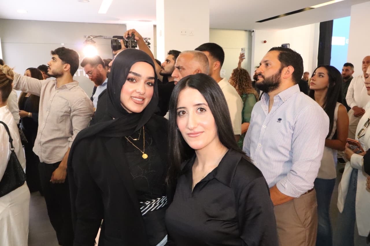 جيلي تعزز حضورها في الأردن بإطلاق EX5 EM-i الهجينة