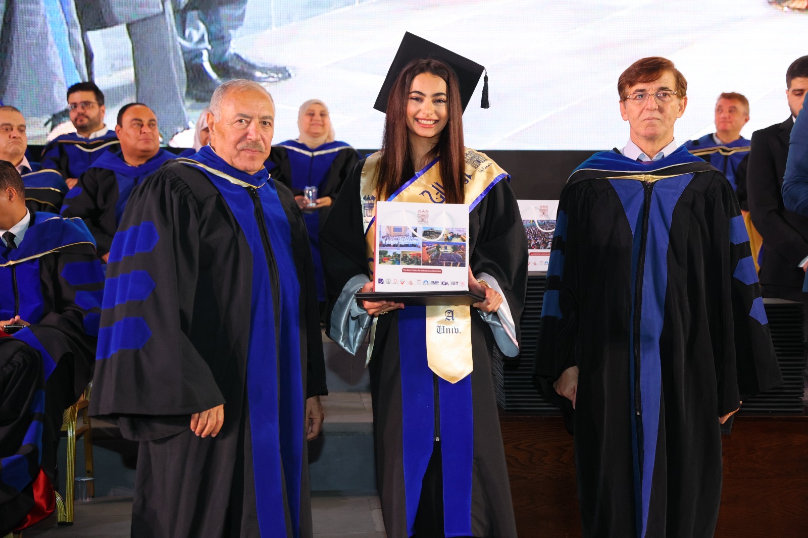 رئيس مجلس أمناء جامعة البترا يرعى اختتام احتفالات تخريج الفوج الثاني والثلاثين