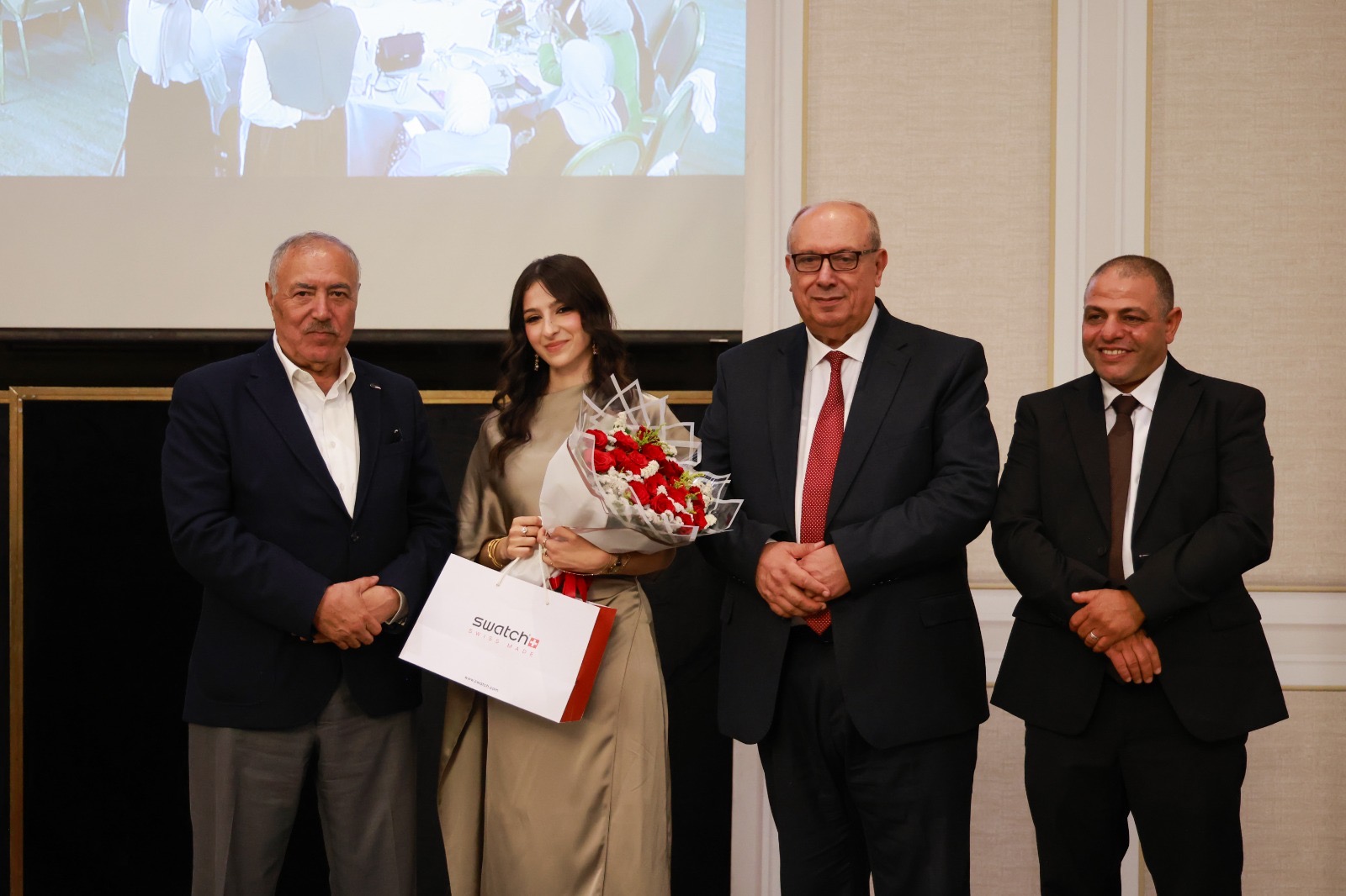 طلبة كلية طب الأسنان بجامعة البترا يؤدون قسم المهنة إيذانًا ببدء التدريب الإكلينيكي