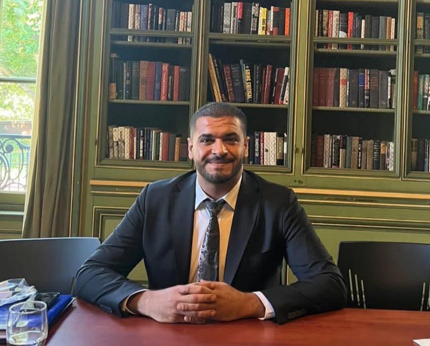 لا تُشترى الشهادة