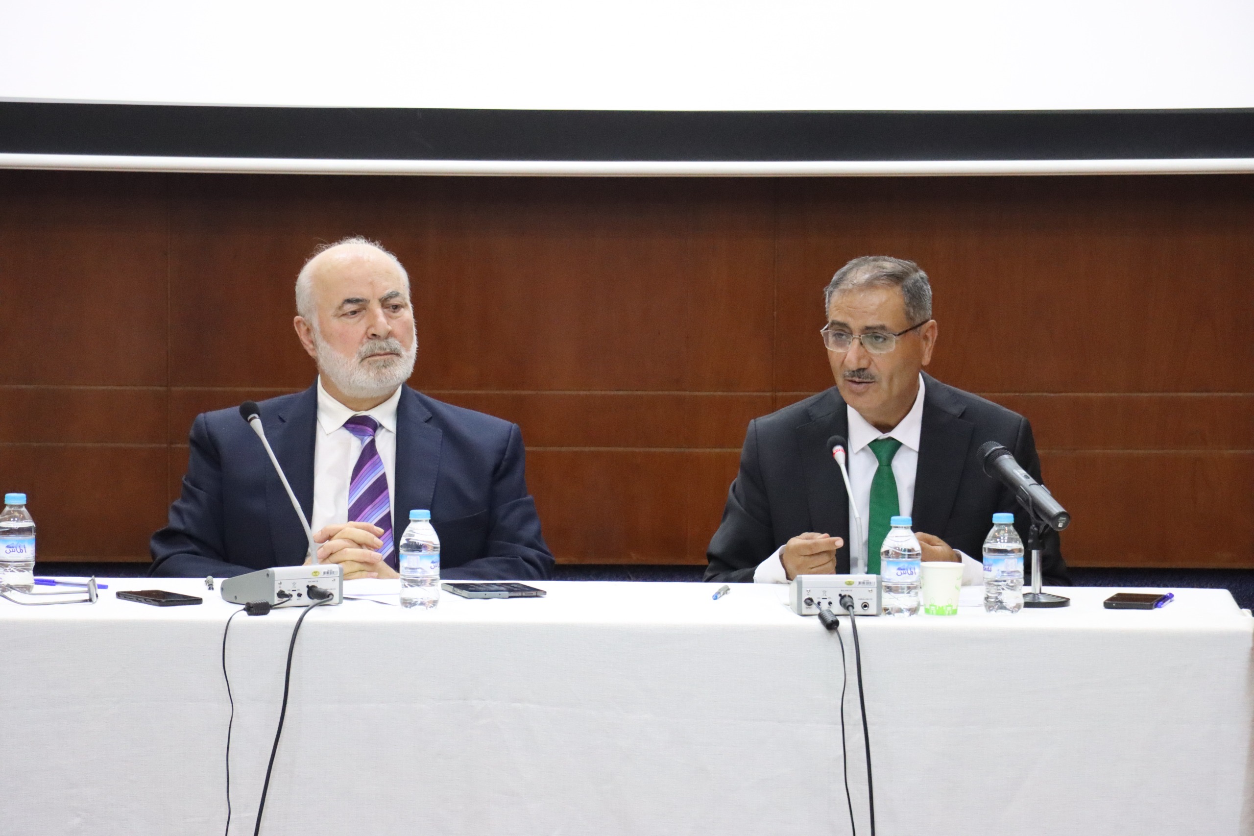 صورة حول : دراسة أطلقها المجلس الاقتصادي والاجتماعي حول واقع مراكز البحوث في الجامعات الأردنية دراسة أطلقها المجلس الاقتصادي والاجتماعي حول واقع مراكز البحوث في الجامعات الأردنية