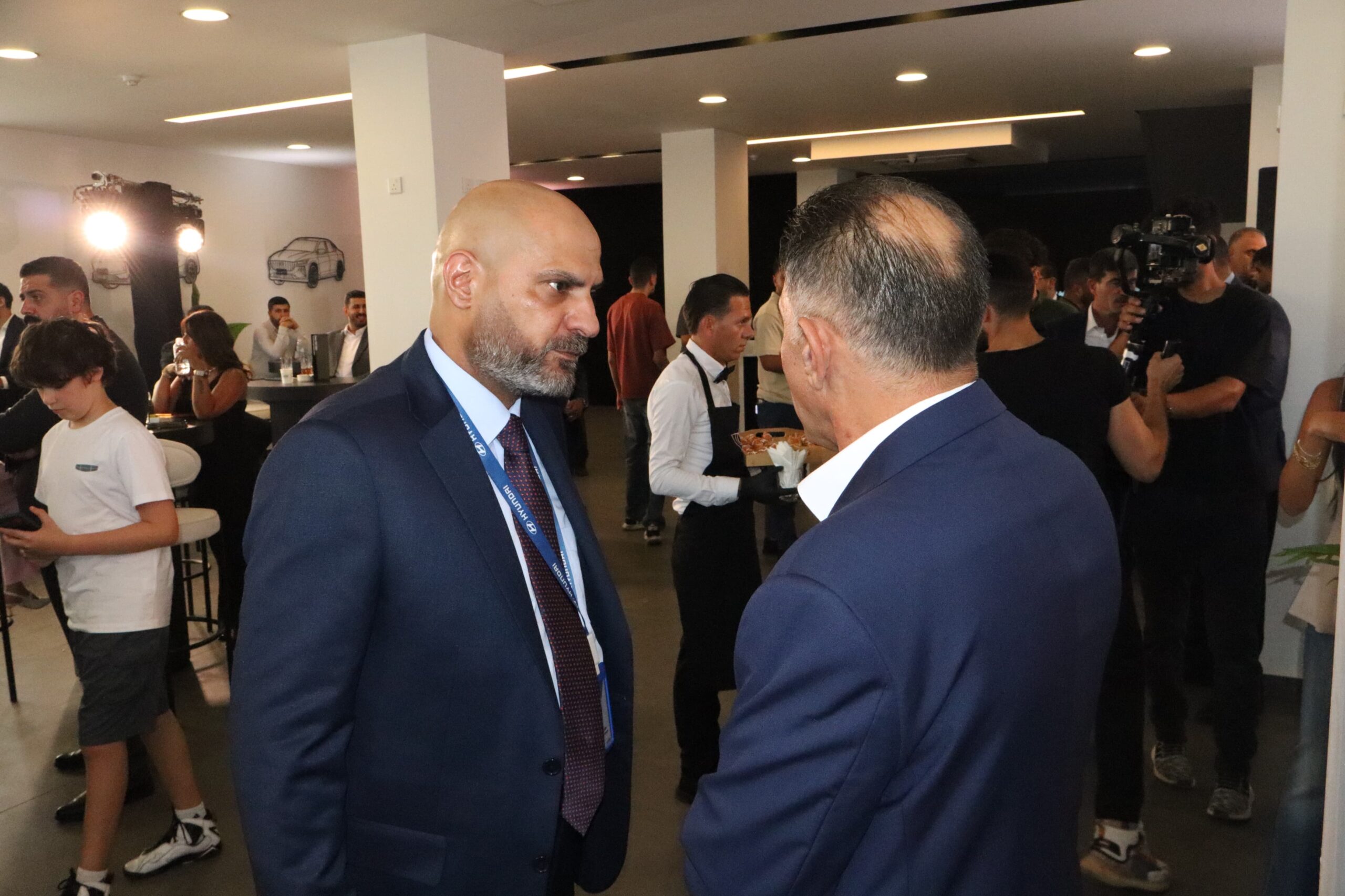 جيلي تعزز حضورها في الأردن بإطلاق EX5 EM-i الهجينة