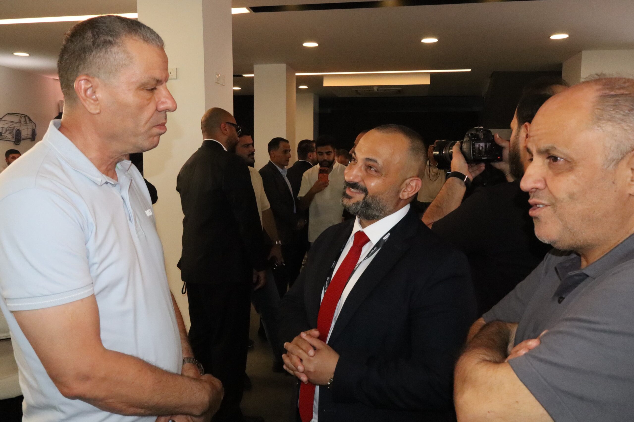 جيلي تعزز حضورها في الأردن بإطلاق EX5 EM-i الهجينة