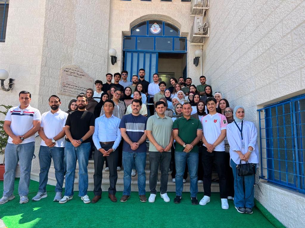 صورة حول : بمناسبة اليوم العالمي للشباب.. عمّان الأهلية تنظم زيارة توعوية إلى إدارة مكافحة المخدرات بمناسبة اليوم العالمي للشباب.. عمّان الأهلية تنظم زيارة توعوية إلى إدارة مكافحة المخدرات