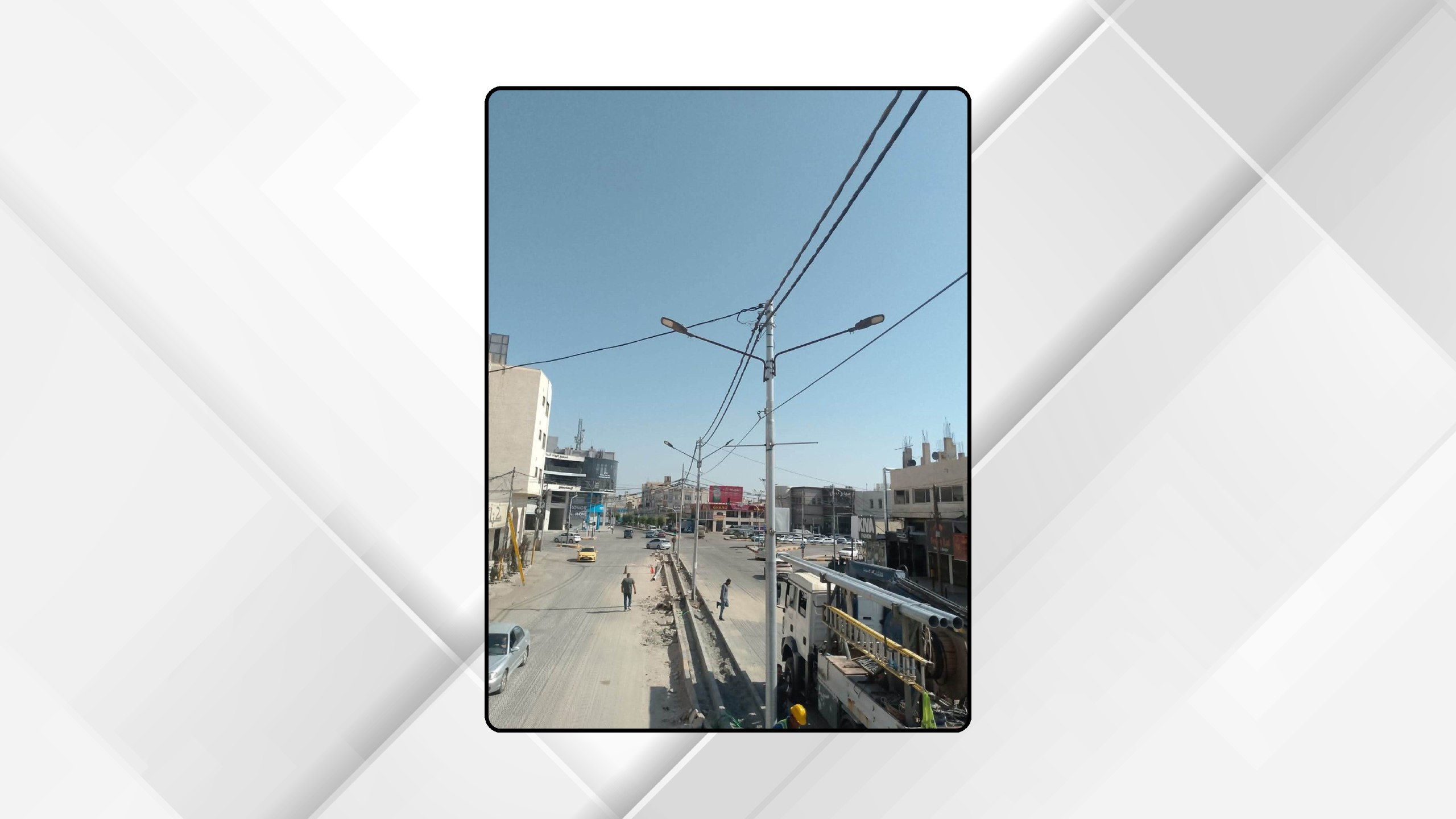 صورة حول : "كهرباء إربد" تنفذ أعمالاً لدعم مشروع توسعة شارع الثلاثين "كهرباء إربد" تنفذ أعمالاً لدعم مشروع توسعة شارع الثلاثين