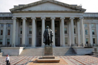 واشنطن ترفع العقوبات عن 3 كيانات مرتبطة بالحرس الثوري الإيراني