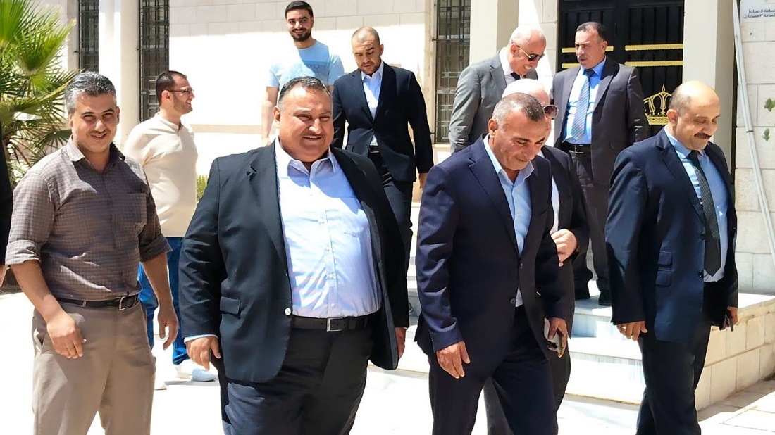 صورة حول : محافظ إربد يؤكد تكامل الجهود لتحسين الخدمات في لواء الرمثا محافظ إربد يؤكد تكامل الجهود لتحسين الخدمات في لواء الرمثا