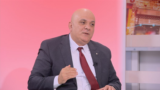 إنجاز 80% من مشاريع برنامج رؤية التحديث الاقتصادي