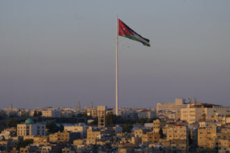المجلس الأعلى للسكان: 2.4 مليون شاب أردني وارتفاع الداخلين لسوق العمل