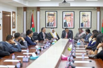 "الرياضة والثقافة النيابية" تلتقي "شباب العزم"