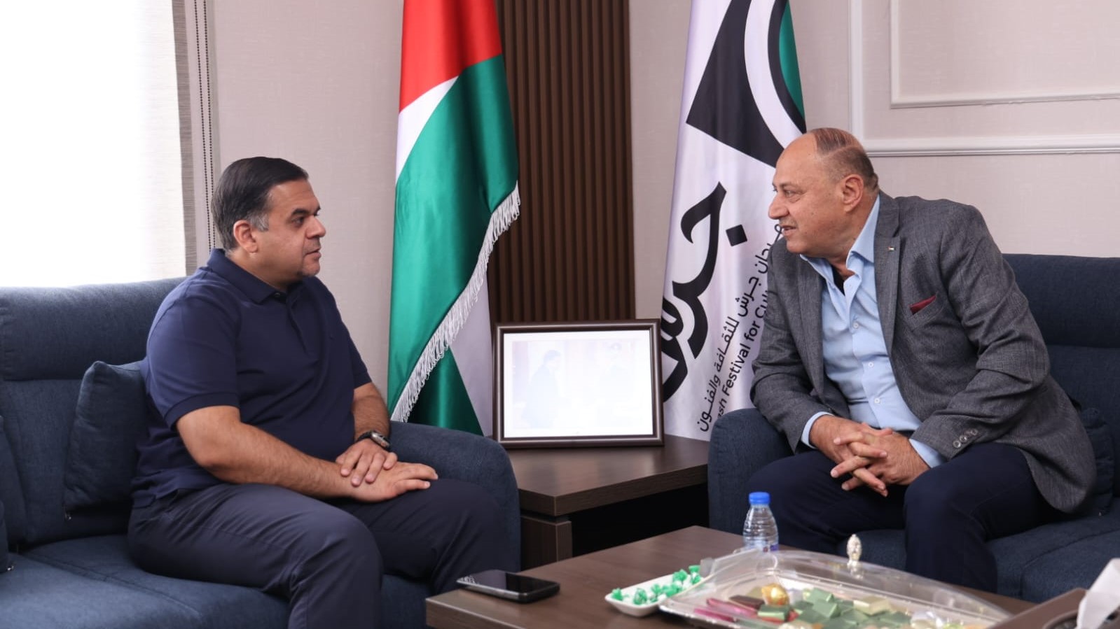 مهرجان جرش وجمعية الرواد يبحثان التعاون
