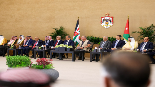 الملك: القوات المسلحة تواصل التصدي لأي اعتداء