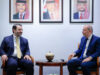 الصفدي والشيباني يبحثان تعزيز العلاقات الأردنية السورية والتنسيق
