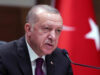 أردوغان يصل السعودية لبحث اتفاق دفاعي مشترك مع الرياض وباكستان