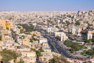 طقس صيفي عادي في المرتفعات وحار جدًا في الأغوار والعقبة اليوم