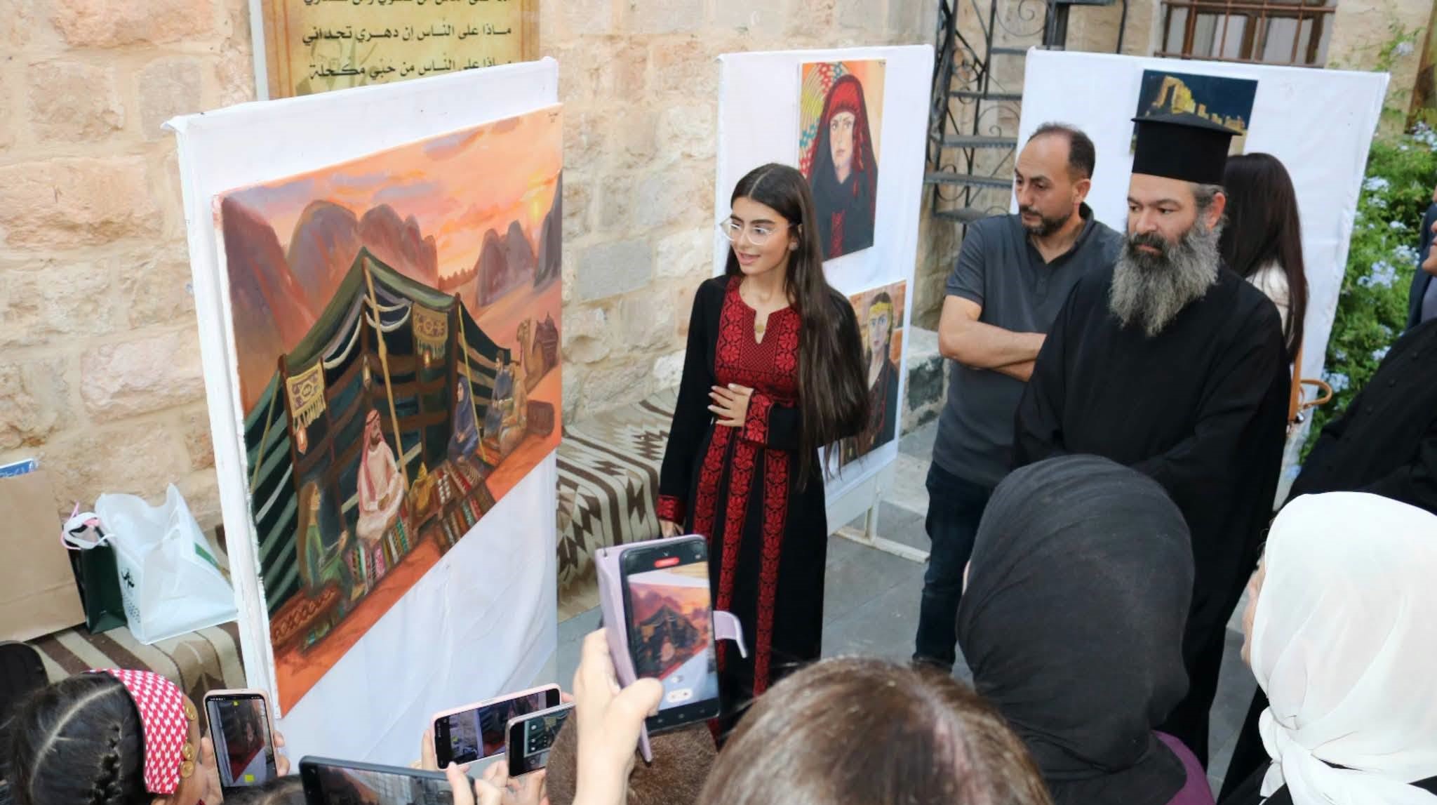 معرض فني بعنوان "بين الّلون والذاكرة" في بيت عرار الثقافي