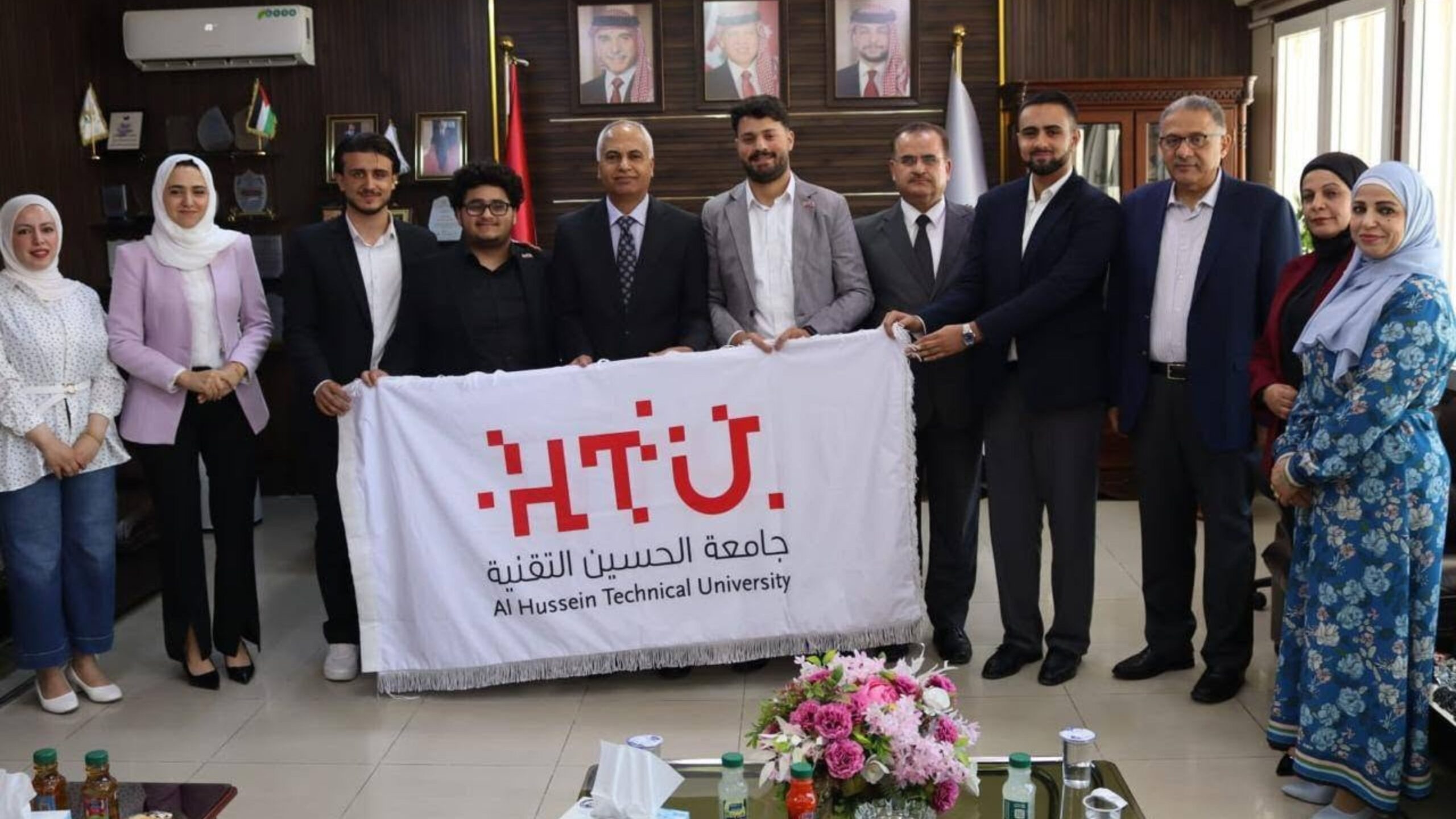 «الإقراض الزراعي يكرّم طلبة الحسين التقنية لفوزهم بـ«AgriFin AI»