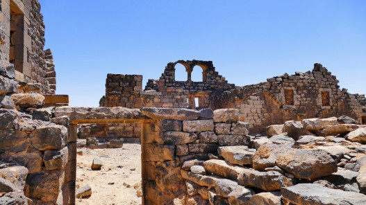 طقس حار نسبيا الثلاثاء وحار جدا في البادية والأغوار والعقبة