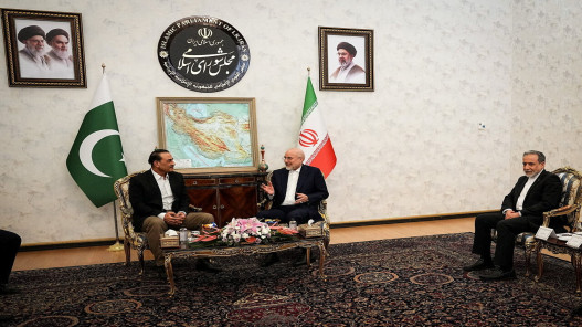 صورة حول : باكستان وإيران تحرزان “تقدما كبيرا” في محادثات خفض التصعيد وإنهاء الحرب باكستان وإيران تحرزان “تقدما كبيرا” في محادثات خفض التصعيد وإنهاء الحرب