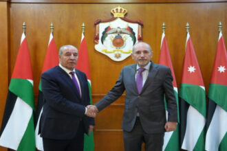 الصفدي والشيخ يحذّران من انفجار الضفة الغربية جراء التصعيد الإسرائيلي