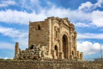 100 ألف زائر لمدينة جرش منذ مطلع 2026