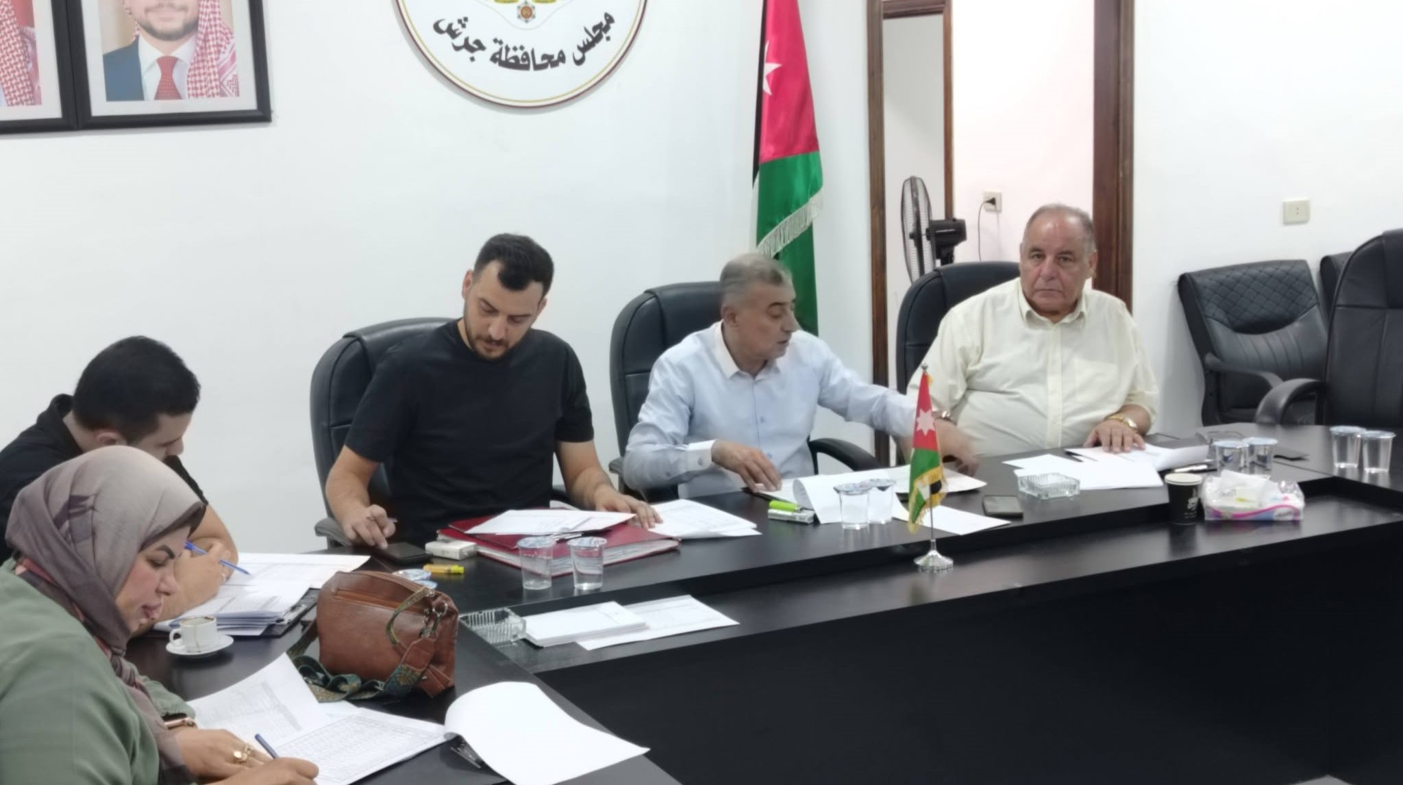 مجلس محافظة جرش يناقش سير العمل بالمشاريع الرأسمالية للعام 2026