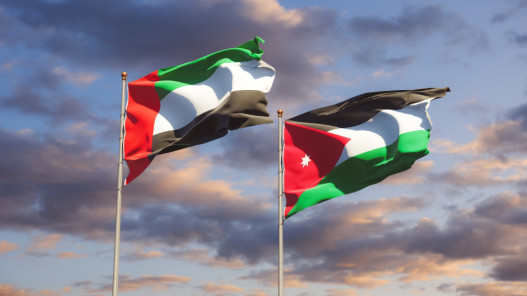 الإمارات تدين الهجمات الصاروخية على الأردن وتؤكد تضامنها