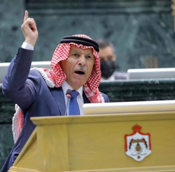 العرموطي يهاجم أداء مجلس النواب: قطع كلمات النواب لا تليق بالعمل النيابي.. وكيف تقر قوانين تتعارض مع قرارات المحكمة الدستورية؟