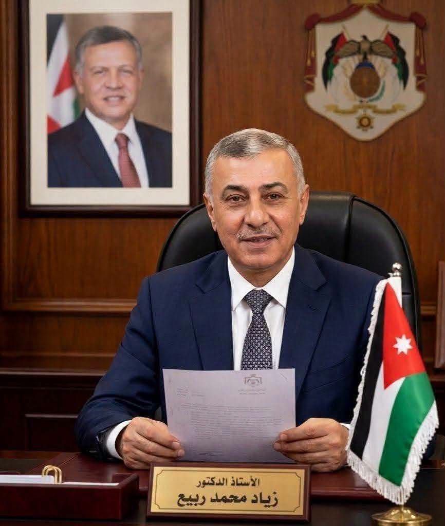 صورة حول : الأستاذ الدكتور زياد محمد ربيع رئيسًا لمجلس شركة عجلون الوطنية للثقافة والتعليم الأستاذ الدكتور زياد محمد ربيع رئيسًا لمجلس شركة عجلون الوطنية للثقافة والتعليم