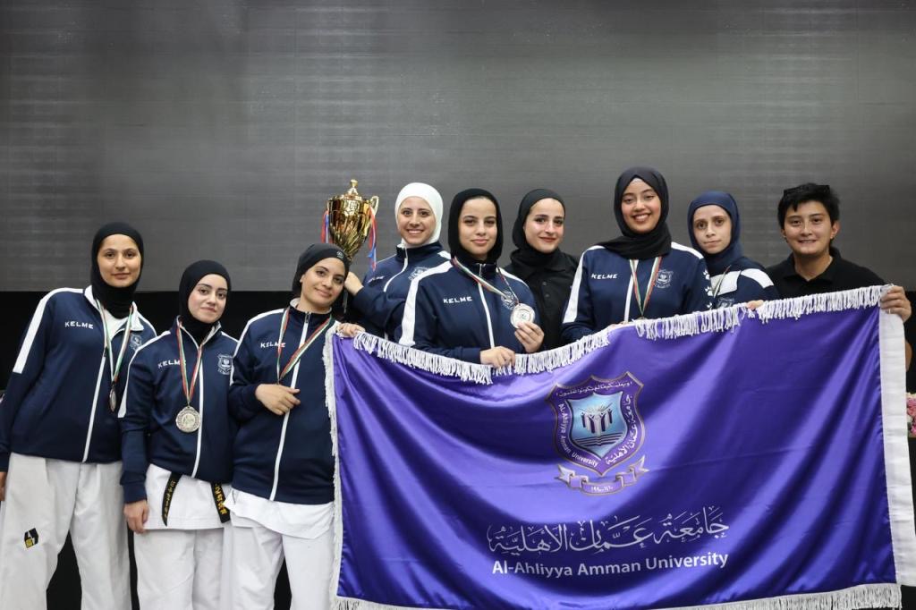 عمان الاهلية بطلة الجامعات الأردنية في الكراتيه للطلاب ووصيفه البطولة للطالبات .. صور