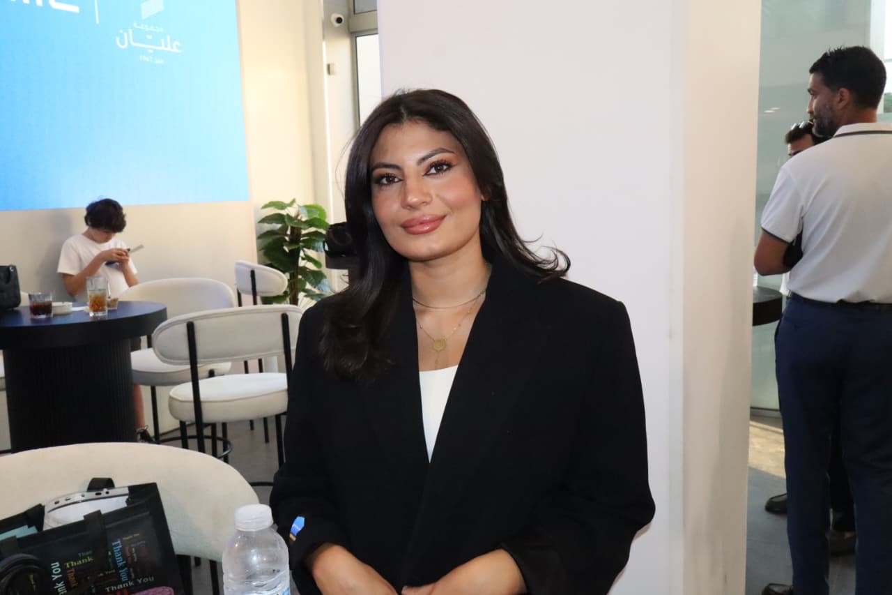 جيلي تعزز حضورها في الأردن بإطلاق EX5 EM-i الهجينة