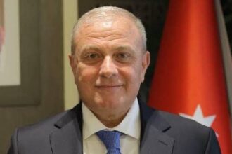 عطية يطالب بعدم تطبيق نسبة الـ30 بالمئة للالتحاق بالحقل الصحي على طلبة مواليد 2009