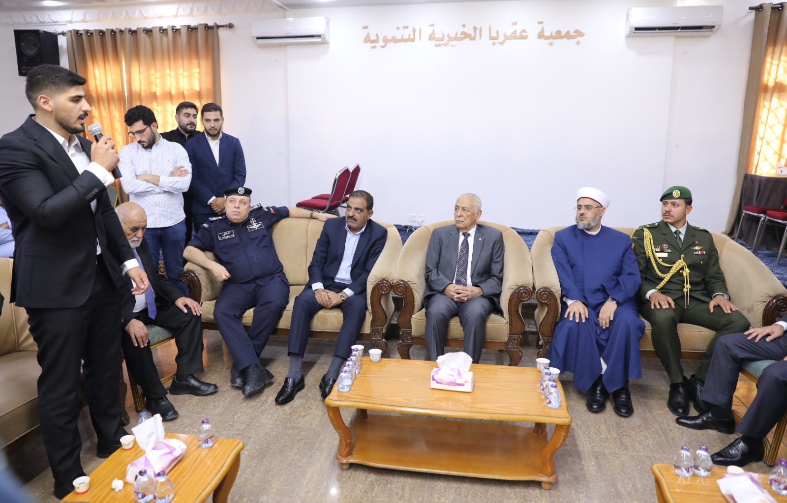 مندوبا عن الملك وولي العهد.. العيسوي يعزي الزايد وأبو صد والنجداوي