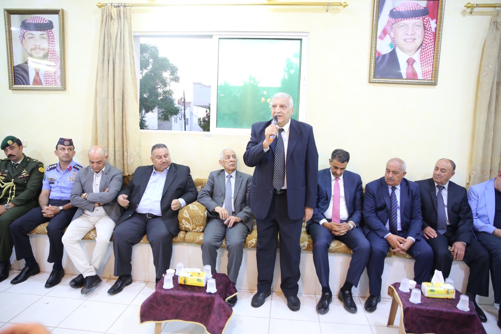 مندوبا عن الملك وولي العهد.. العيسوي يعزي المجالي والشوابكة والرشدان