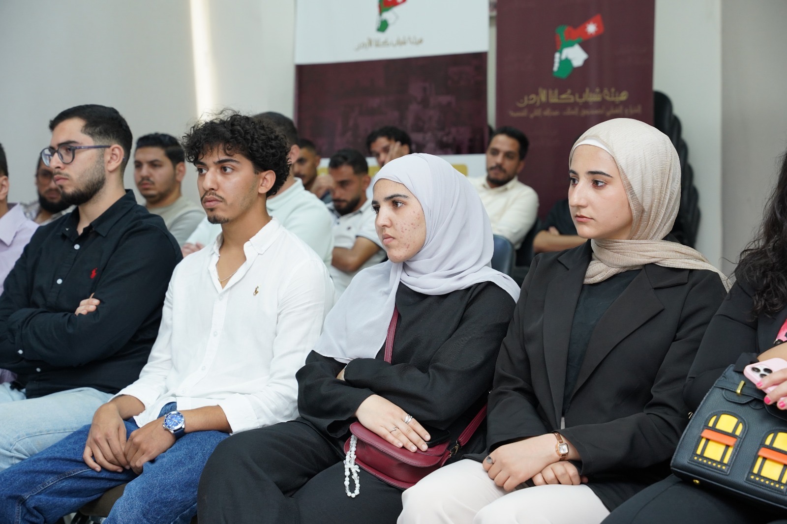 ‏جلسة حوارية حول تمكين الشباب وتعزيز وعيهم بالعمل الحزبي